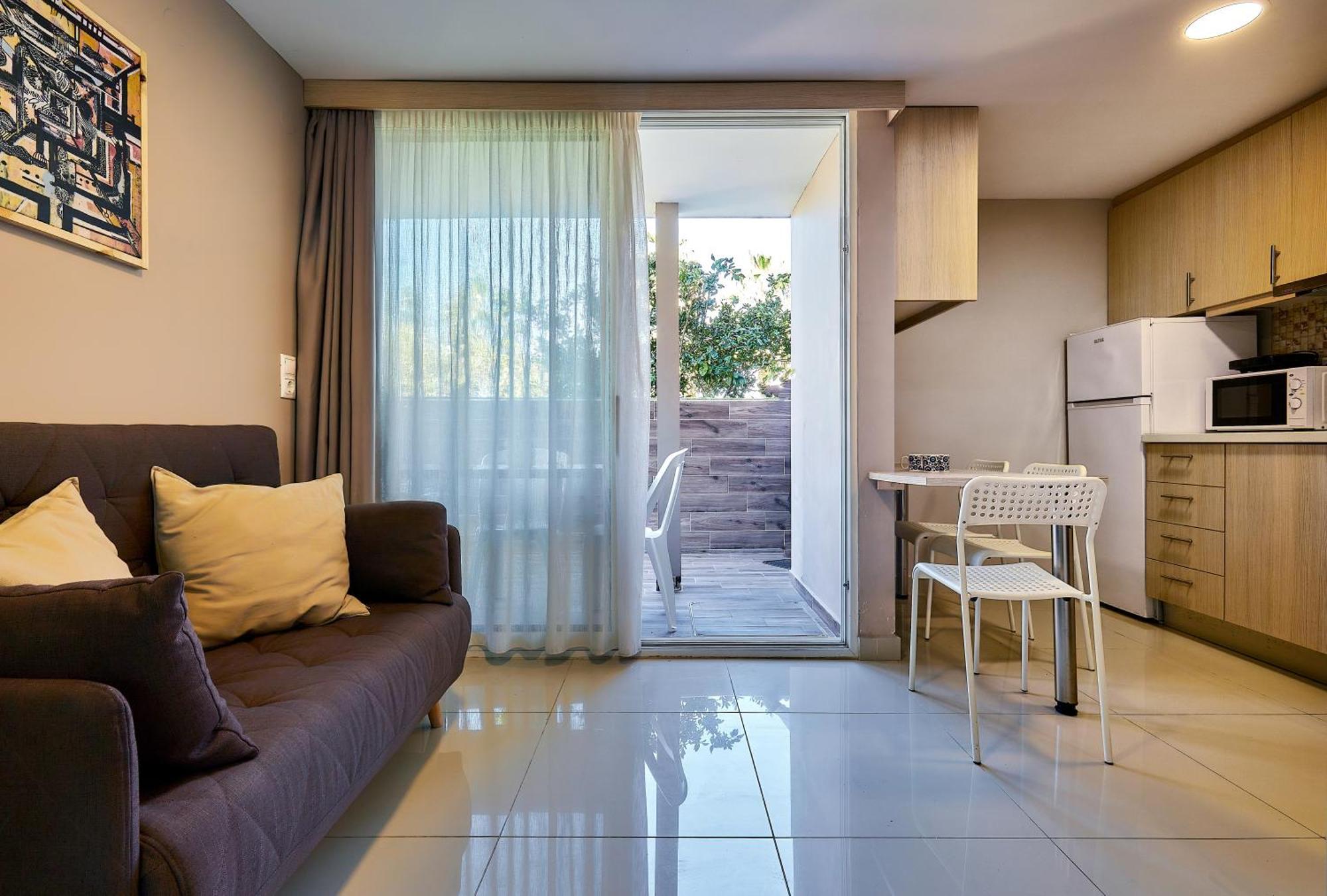 Dorian Boutique Hotel-Apartments 헐소니소스 외부 사진