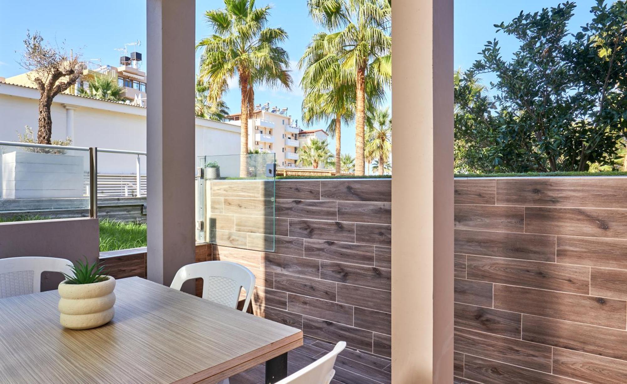 Dorian Boutique Hotel-Apartments 헐소니소스 외부 사진