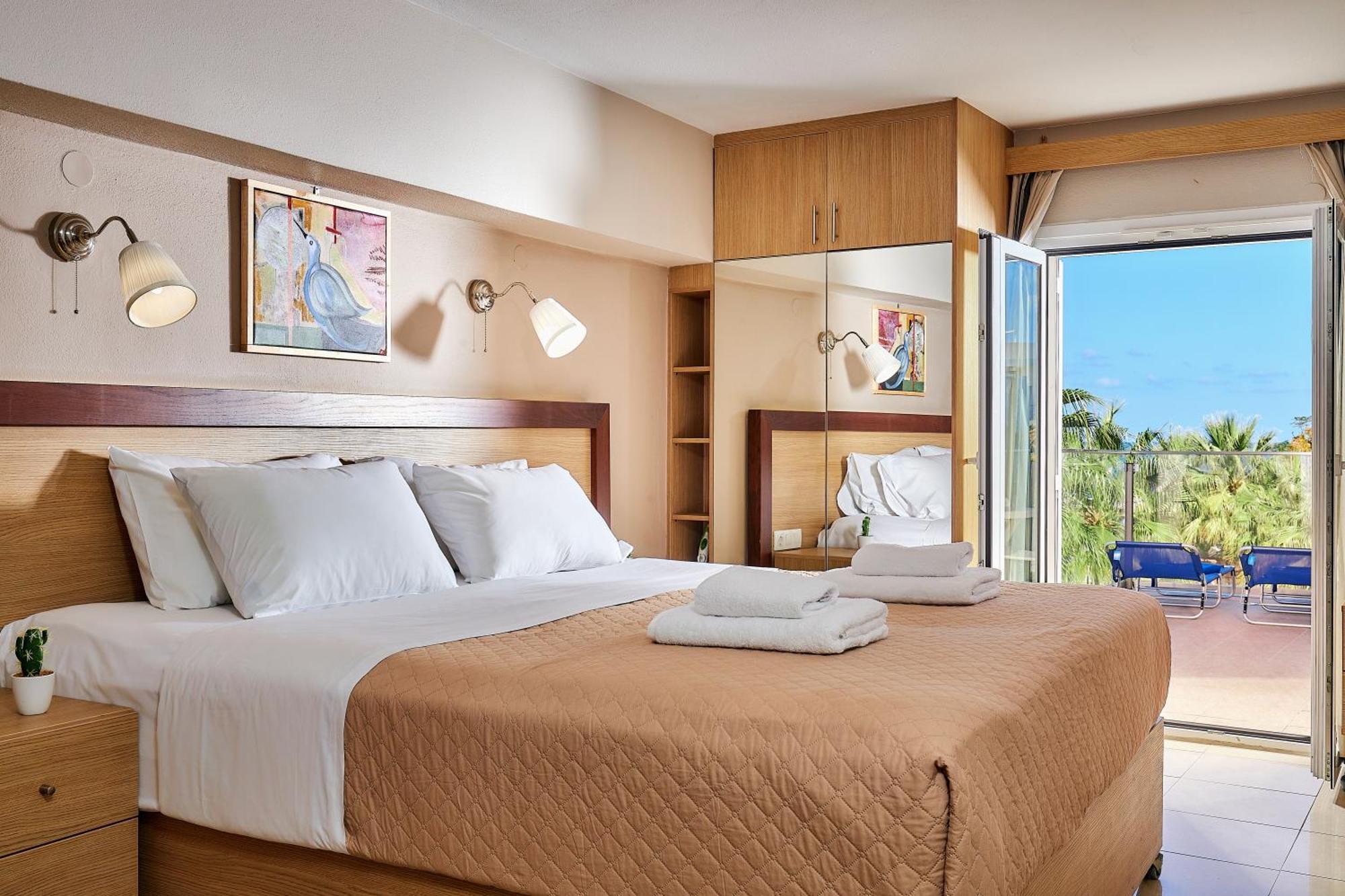 Dorian Boutique Hotel-Apartments 헐소니소스 외부 사진
